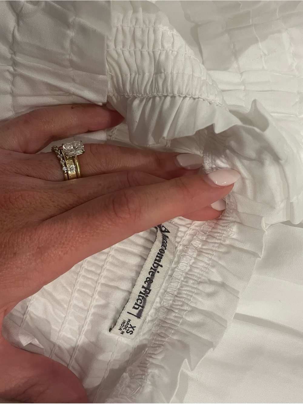 Abercrombie & Fitch Smocked Tiered white dress - Picture 5 of 9